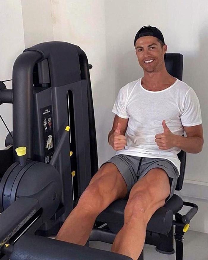 Cristiano Ronaldodan 1 milyon sterlinlik (9,7 milyon TL) reklam anlaşması