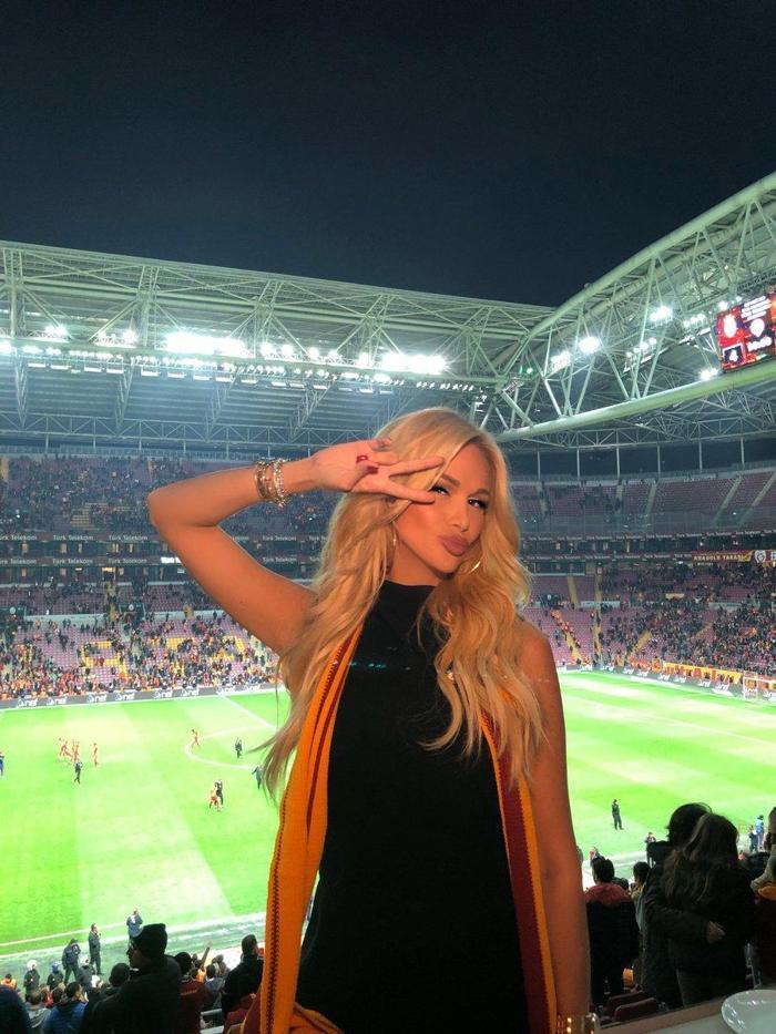 Victoria Lopyrevadan yeni sezon öncesi Galatasaraya destek