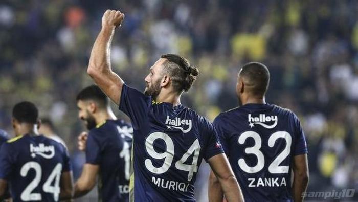Ersun Yanal: Vedat Muriç ezeli rakibimize imza atmıştı