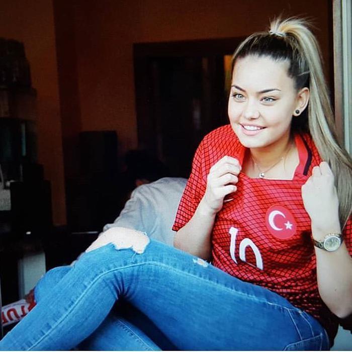 Milli futbolcu Aycan Yanaçtan Survivor ve futbol itirafı