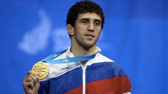Rus milli sporcu düğün günü hayatının şokunu yaşadı