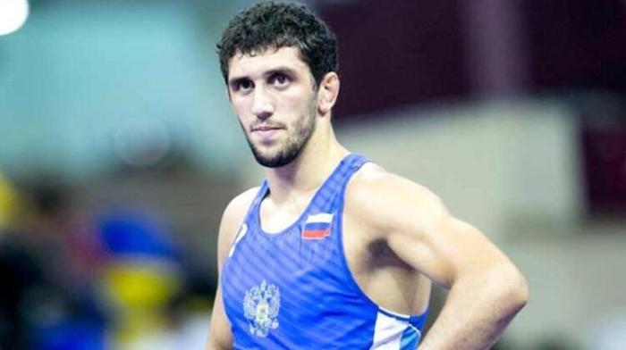 Rus milli sporcu düğün günü hayatının şokunu yaşadı