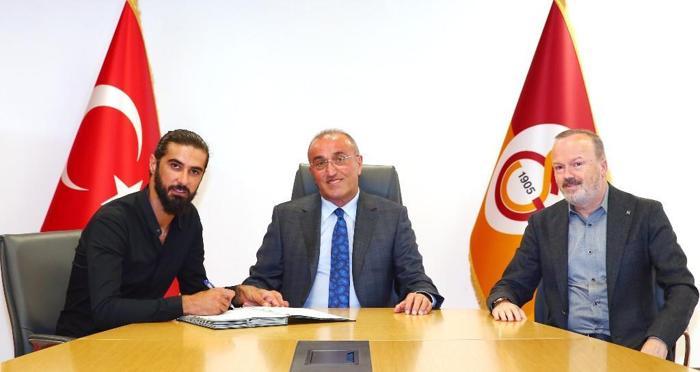 Galatasarayın yeni transfer Fatih Öztürk fena yakalandı