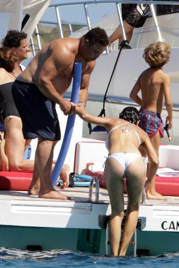 Futbol efsanesi Ronaldonun Formentera tatili