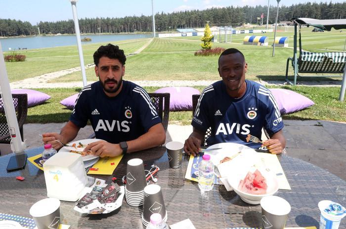 Fenerbahçede barbekü partisi