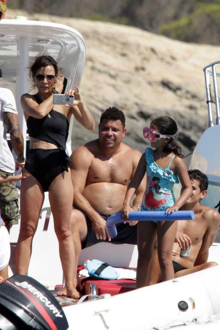 Futbol efsanesi Ronaldonun Formentera tatili