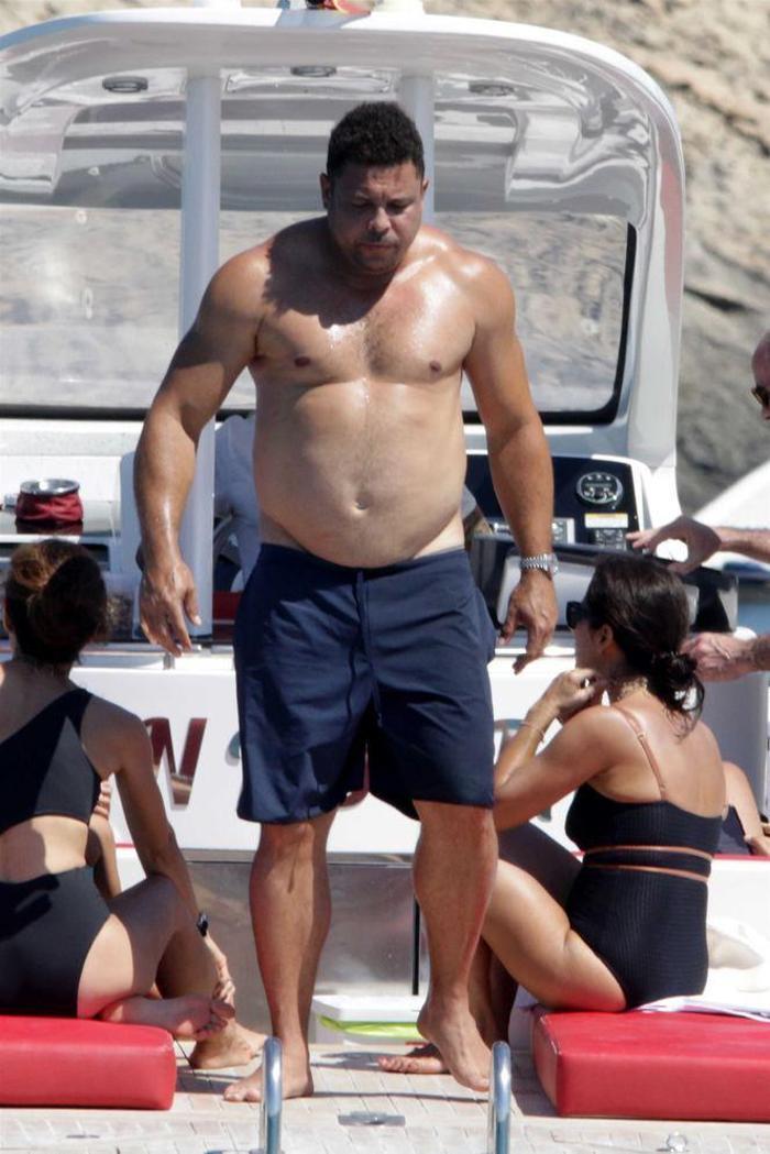 Futbol efsanesi Ronaldonun Formentera tatili