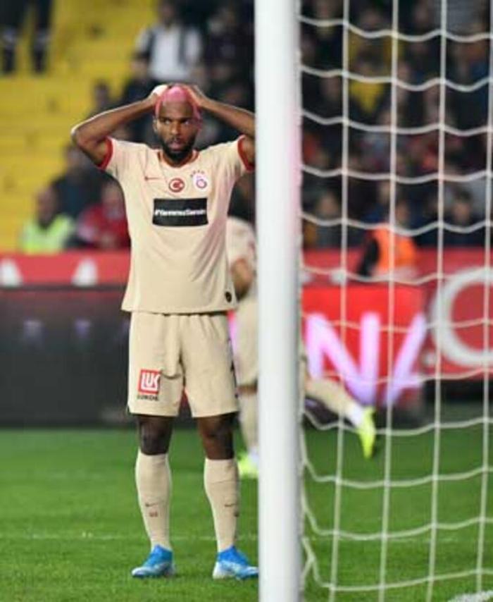 Galatasaraya büyük şok Planlar alt üst oldu