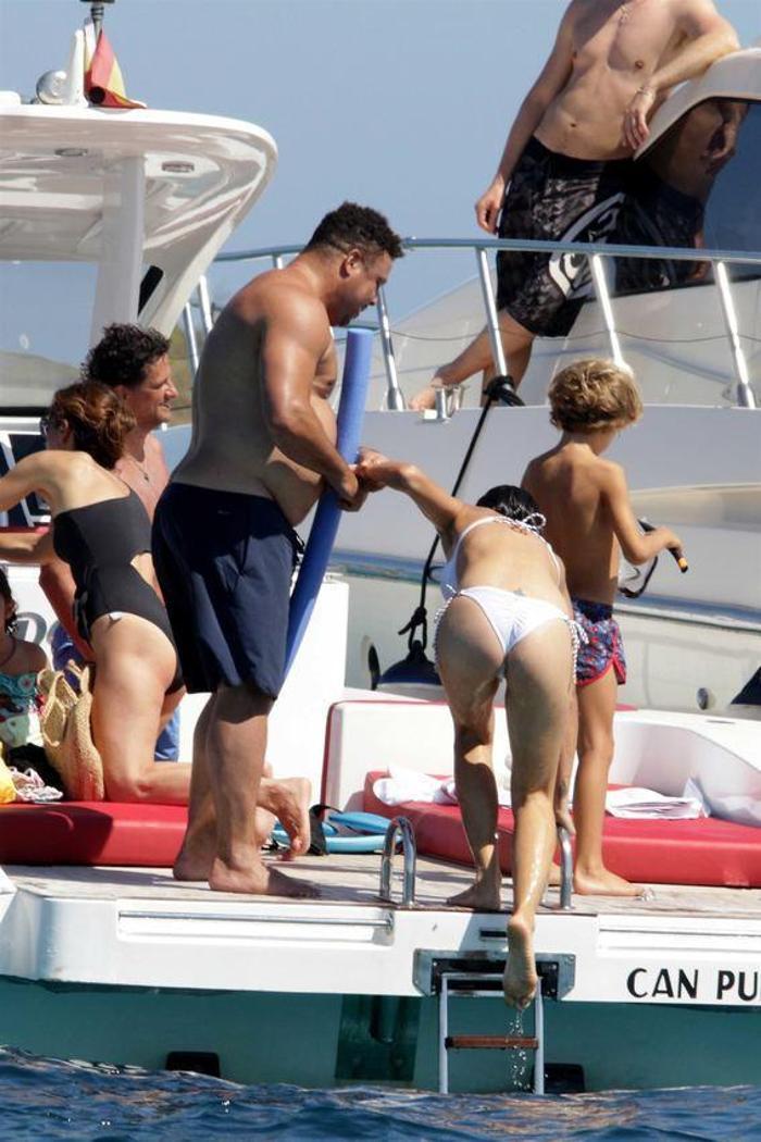 Futbol efsanesi Ronaldonun Formentera tatili
