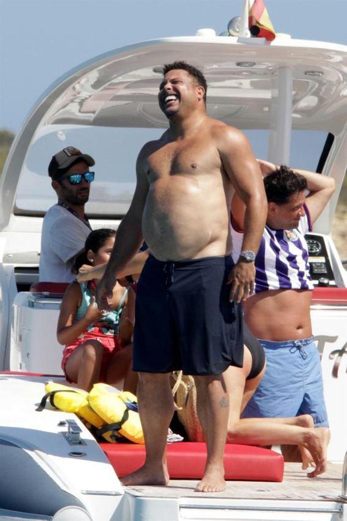 Futbol efsanesi Ronaldonun Formentera tatili