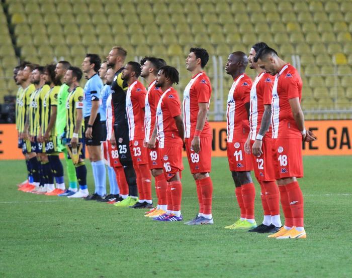Erol Bulutun Fenerbahçesi şov yaptı İyi oyun, farklı skor (ÖZET) Fenerbahçe 4-0 Antalyaspor
