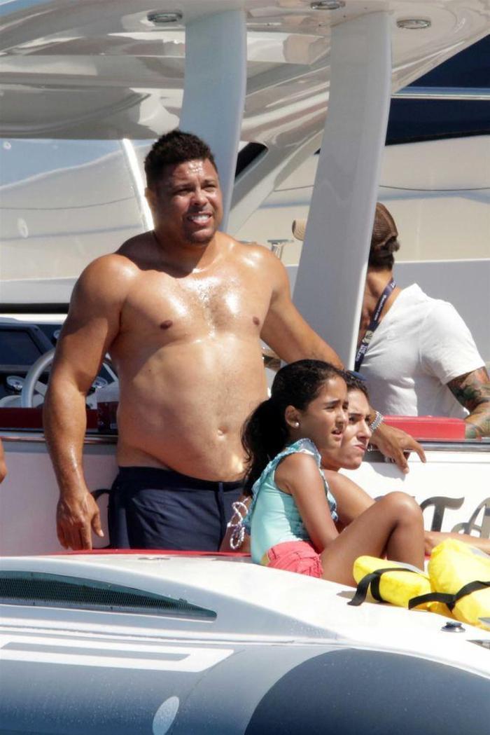 Futbol efsanesi Ronaldonun Formentera tatili