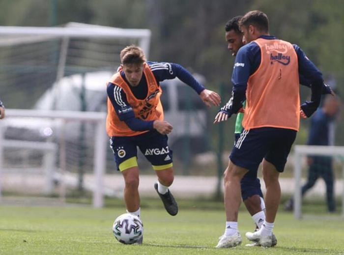 Fenerbahçede transfer alarmı Acun Ilıcalı devreye girdi