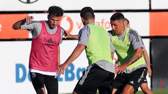 Son dakika | Beşiktaşın yeni forvetini duyurdular Cisse, Balotelli ve Ze Luis derken...