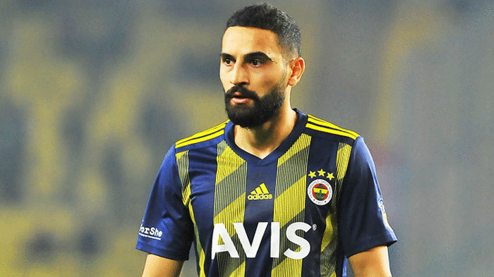 Fenerbahçe transferleri rakiplerinden yapıyor