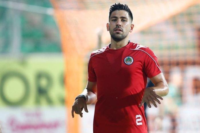 Transferde son dakika: Fenerbahçeye bir sağ bek daha
