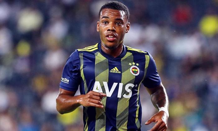 Fenerbahçe transferleri rakiplerinden yapıyor