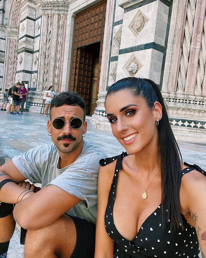 Güzel basketbolcu Valentina Vignali, müstehcen fotoğraflarını çeken kaptanı ifşa etti