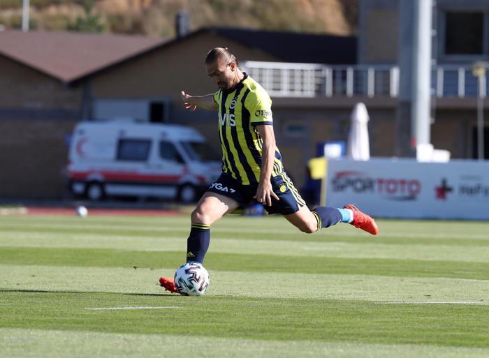 Fenerbahçede Zanka performansı ile dikkat çekti