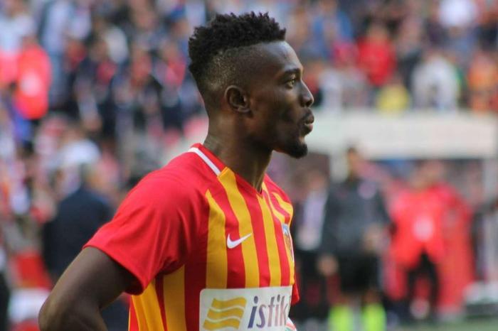 Beşiktaşta transfer harekatı: Nikola Kalinic, Badou Ndiaye, Gökhan Töre, Grandsir