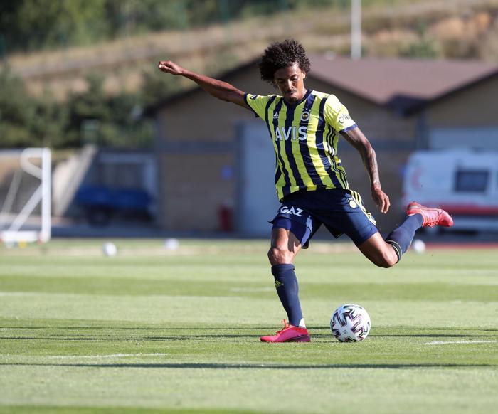 Fenerbahçede Zanka performansı ile dikkat çekti