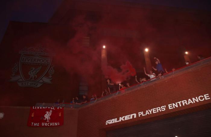 Liverpool sokakları yıkıldı 30 yıl sonra gelen tarihi şampiyonluk