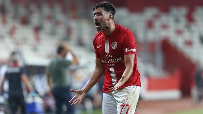 Son dakika transfer gelişmesi Bomba patlıyor Fenerbahçe Brumayı bitirmek üzere...