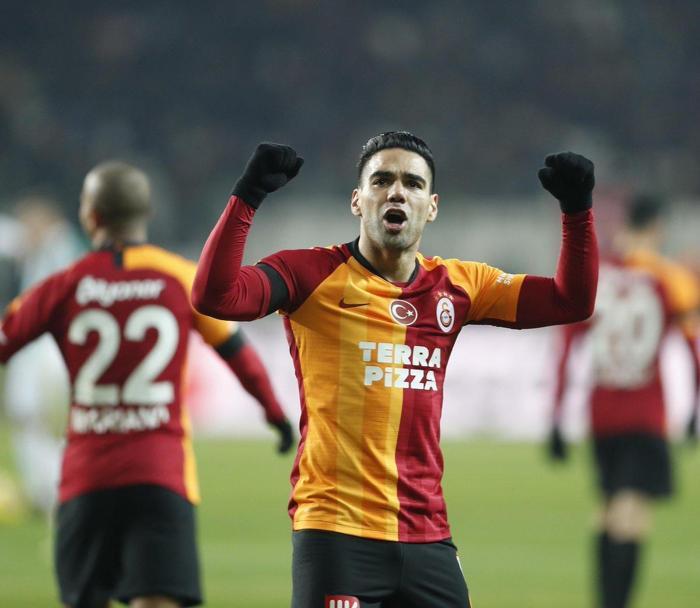 Son dakika Galatasaray haberleri Falcao milyonları kaybetti