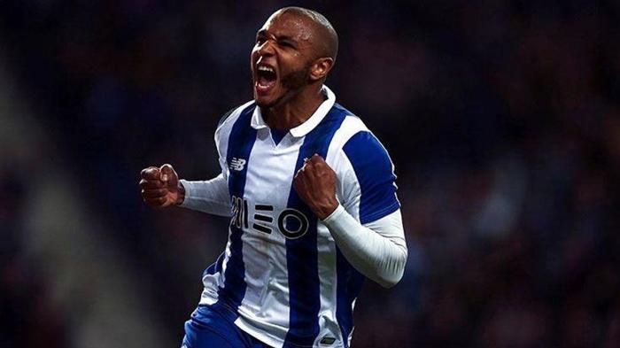 Galatasarayın rakibi Portoda Yacine Brahimi krizi