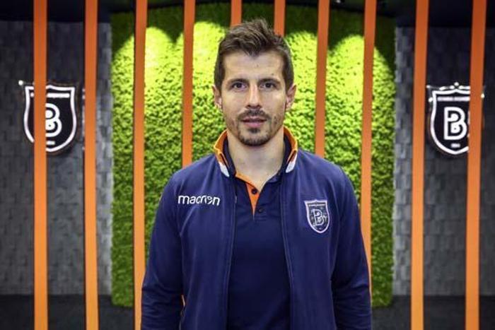 Fenerbahçeden Emre Belözoğluna resmi teklif
