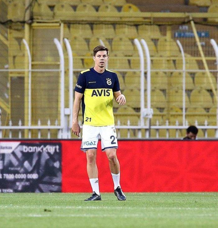 Fenerbahçede transfer gelişmesi Comolli Fenerbahçenin 2 yıldızını istiyor