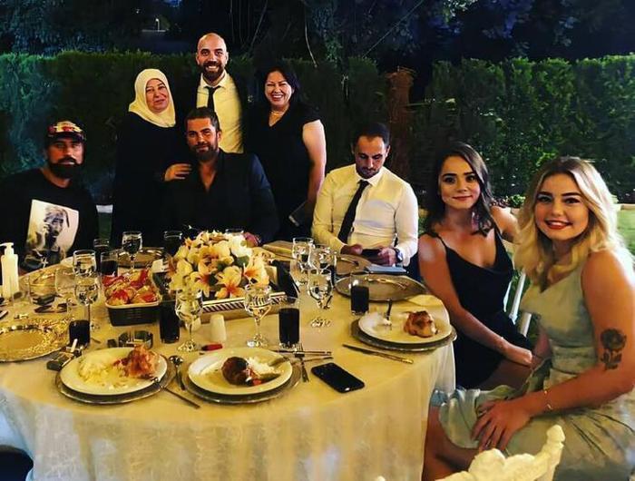 Survivor yarışmacılarını buluşturan düğün