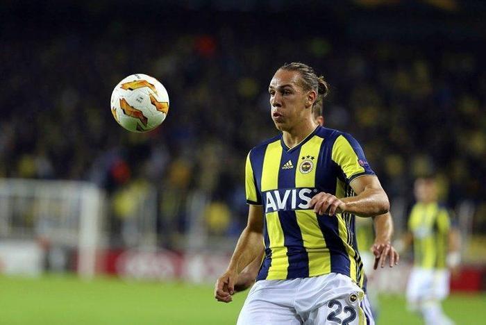 Fenerbahçede transfer gelişmesi Comolli Fenerbahçenin 2 yıldızını istiyor