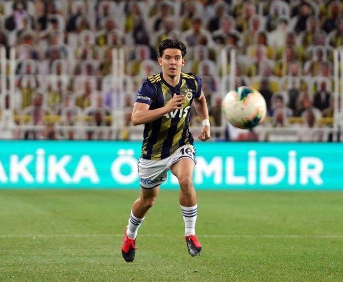 Fenerbahçeden flaş Ferdi Kadıoğlu kararı