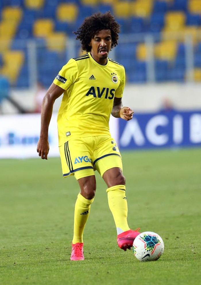 LUIZ GUSTAVO