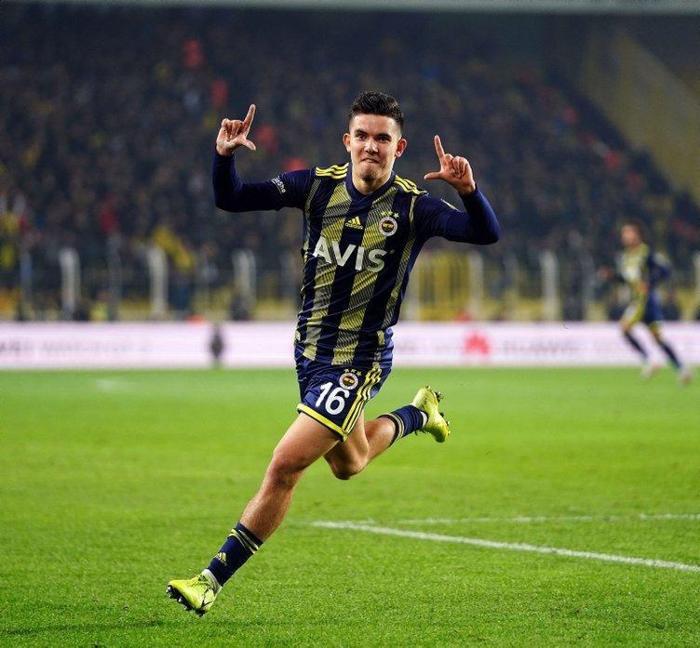 Fenerbahçeden flaş Ferdi Kadıoğlu kararı