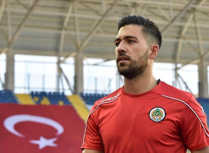 BAKASETAS VE CAULKER BOMBASI