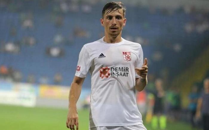 Mert Hakan Yandaşın imza parası Fenerbahçeyi zora soktu