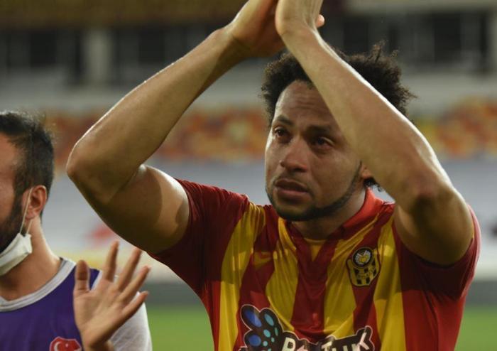 Yeni Malatyaspor cephesi yıkıldı Gözyaşlarını tutamadılar...