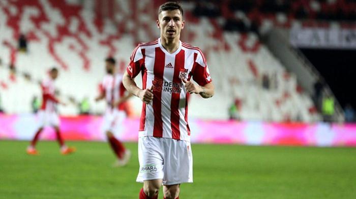 Mert Hakan Yandaşın imza parası Fenerbahçeyi zora soktu