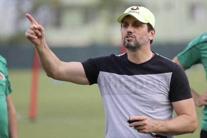 Fenerbahçede Erol Bulutu bekleyen zorluk 30 gün içinde...