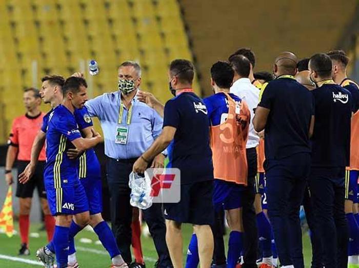Fenerbahçe ve Türk futbolundan Emre Belözoğlu geçti Ömer Faruk Beyaz...