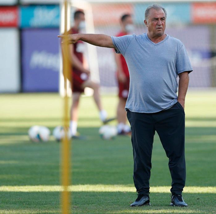Galatasarayın Göztepe maçı muhtemel 11i...