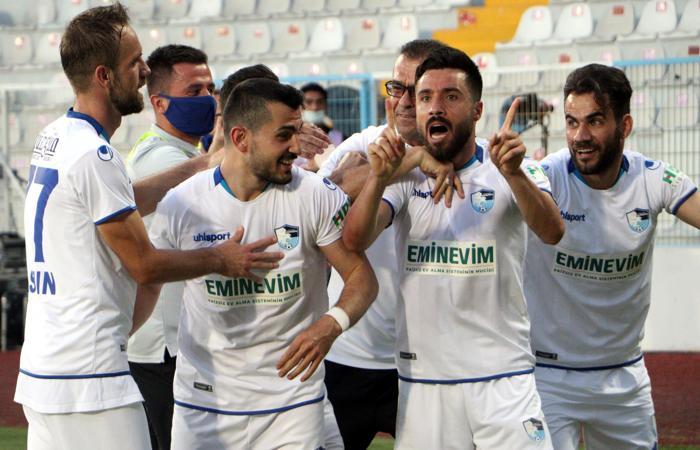 Süper Lig bileti geldi, Erzurumspor taraftarı büyük bir sevinç yaşadı