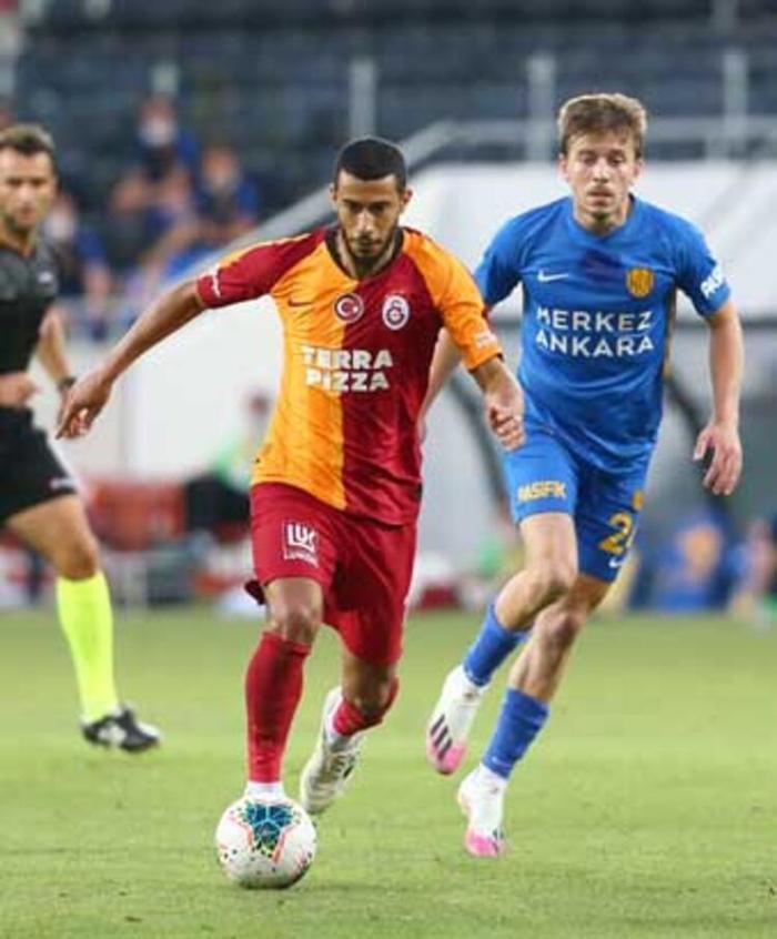 Son dakika Galatasaray transfer haberleri Feghouli ve Belhandanın bonservis uyanıklığı...