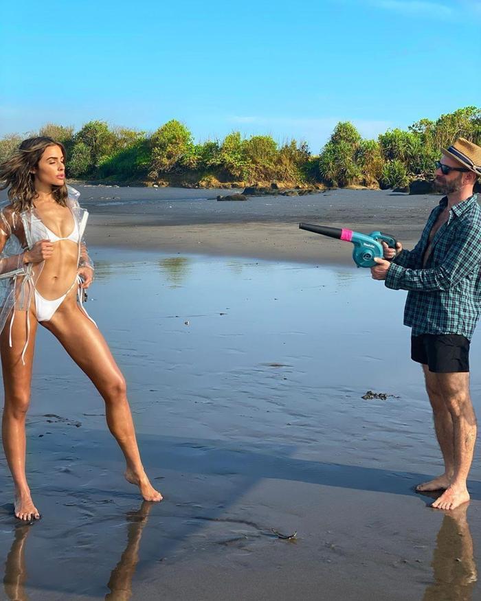 Christian McCaffreyın eşi Olivia Culpo kamera arkasını paylaştı