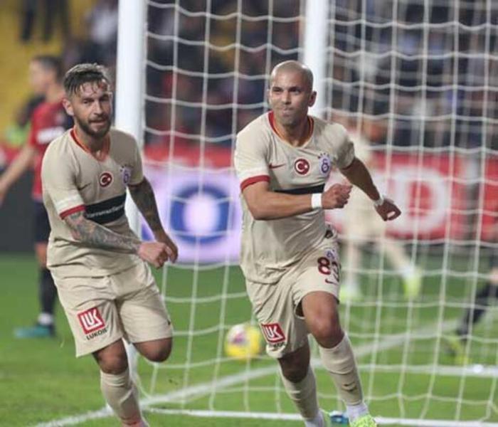 Son dakika Galatasaray transfer haberleri Feghouli ve Belhandanın bonservis uyanıklığı...