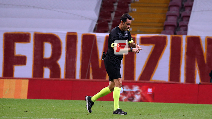 Fatih Terimin yıkıldığı anlar... Galatasaray-Göztepe maçında Koray Gençerlere tepki