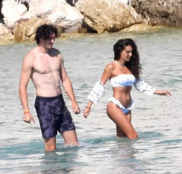 Ebru Şahin ile Cedi Osmanın locada böyle görüntülendi
