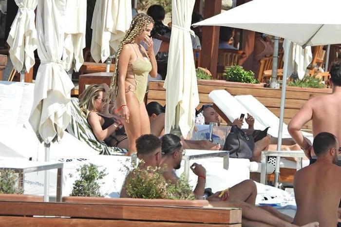 Rose Bertram - Ibiza❤️❤️ Gregory van der Wiel